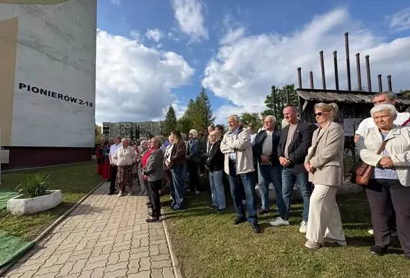 Głuszyca świętowała 50-lecie pierwszego bloku przy ul. Pionierów