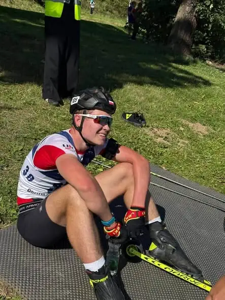 Łukasz Sinkiewicz z Boguszowa-Gorc wicemistrzem Polski w biathlonie na nartorolkach