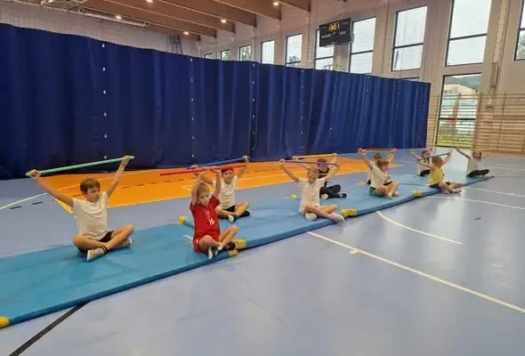 Gimnastyka korekcyjna w szkole – zajęcia dla uczniów klas I-III
