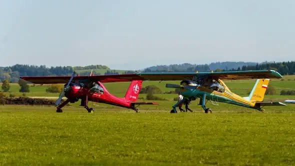 Spotkanie Sympatyków Szybowców w Mieroszowie – Nowe Siodło 2026 trwa. Dziś kolejny dzień atrakcji
