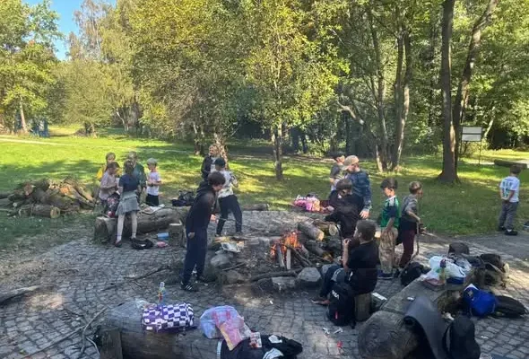 Klasa 3b ze Szkoły Podstawowej nr 15 w Wałbrzychu zdobyła Szczyt Czarnuszki