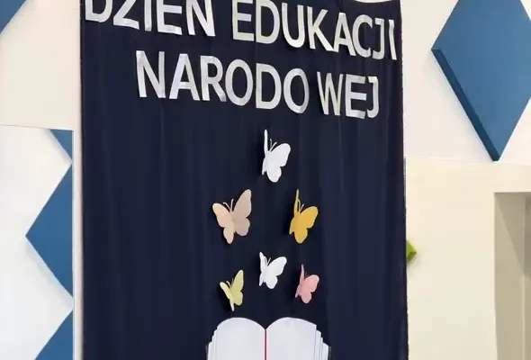 Dzień Edukacji Narodowej w Jedlinie-Zdroju: burmistrz podziękowała nauczycielom