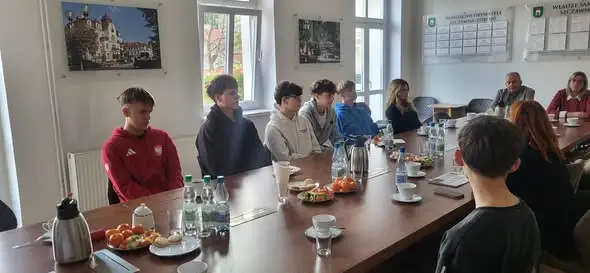 Młodzieżowa Rada Miejska debatowała o wolontariacie i bezpieczeństwie w szkołach