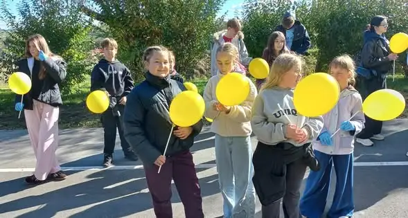 Wałbrzych: uczniowie i mieszkańcy sadzili żonkile dla hospicjum