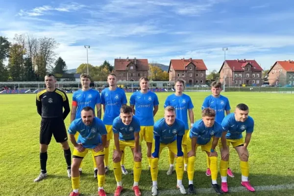 Remis w Głuszycy: Włókniarz 2-2 Szczyt. Za tydzień mecz z Deltą Słupice