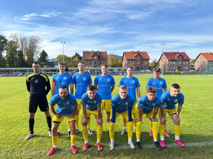 Remis w Głuszycy: Włókniarz 2-2 Szczyt. Za tydzień mecz z Deltą Słupice