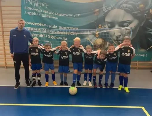 Młodzi piłkarze z Wałbrzycha na turnieju Football Academy