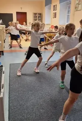 FitSchool w wałbrzyskiej „28”: ruch, zdrowie i wirtualny trener dla najmłodszych