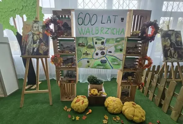 Klasa 3b z Wałbrzycha odkrywała tajemnice roślin i pracy rolnika