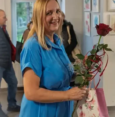 Wernisaż Magdaleny Kulig w Mieroszowie – artystka odebrała Paszport Mieroszowa