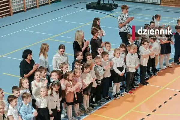 Pasowanie na ucznia w PSP nr 26 w Wałbrzychu – wyjątkowa uroczystość