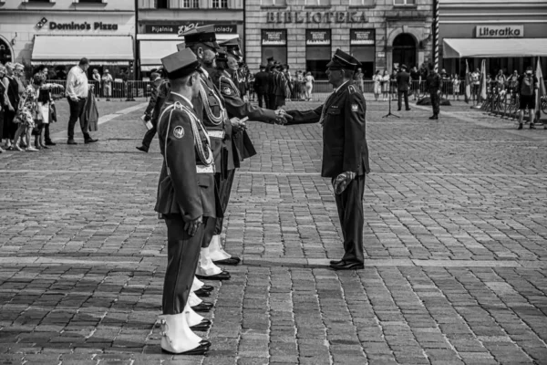 Policja w żałobie. Pożegnanie sierż. Natana Sieronia, który zginął na służbie